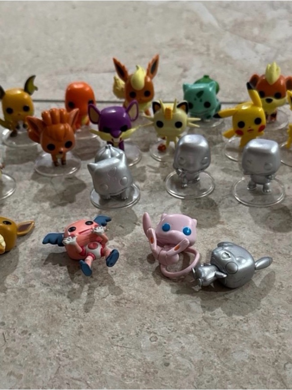 24 Funko Pocket Pop Pokémon Figures